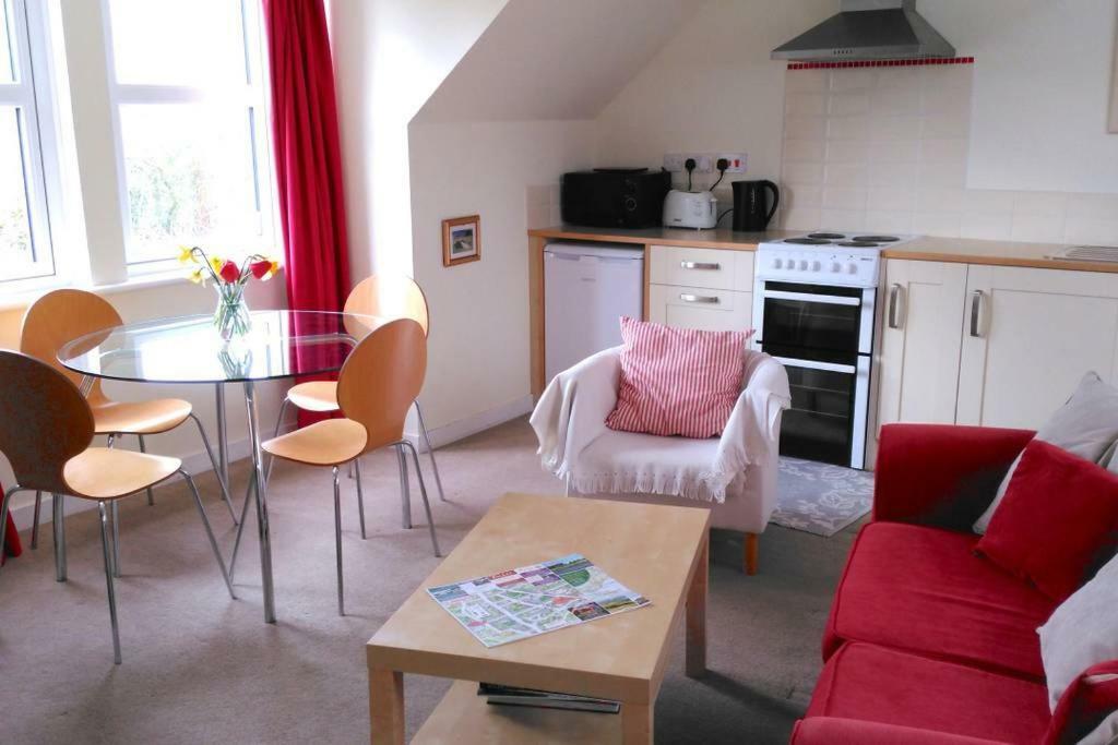 The Garden Apartment Dunino Bagian luar foto